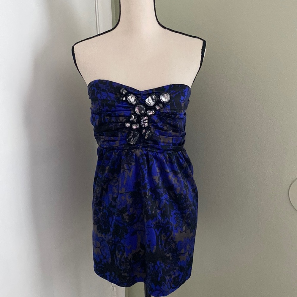 TORRID Vintage Women's Plus Jeweled Smocked Strapless Satin Top